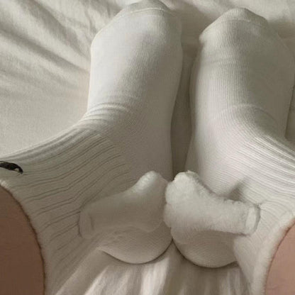 🧦Funny Hand In Hand Magnetic Socks for Couples, BFFs and Sole-mates